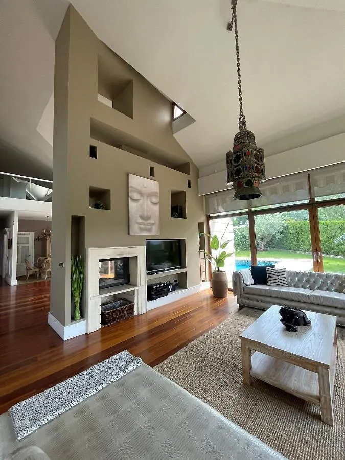 Golf & Pool Villa Basozabal Holiday home