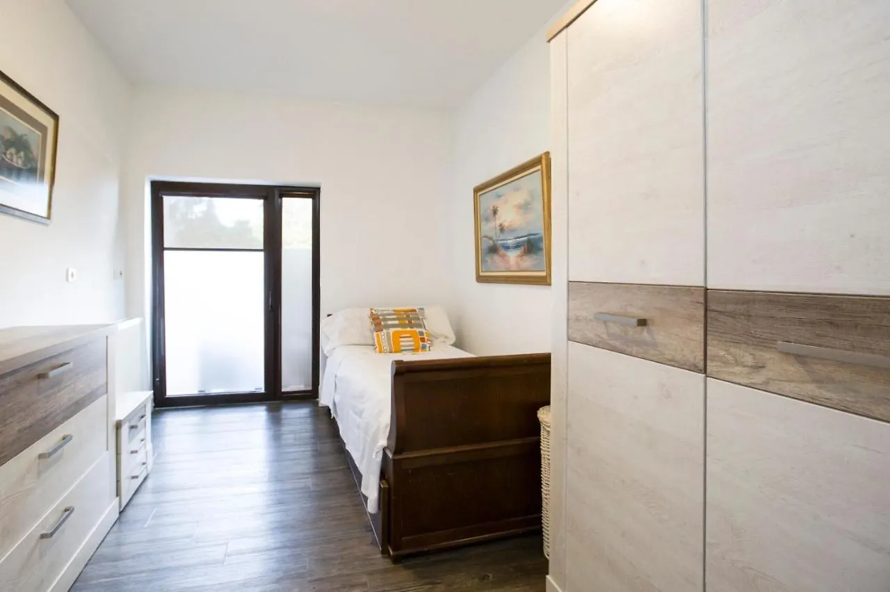 Holiday home Golf & Pool Villa Basozabal